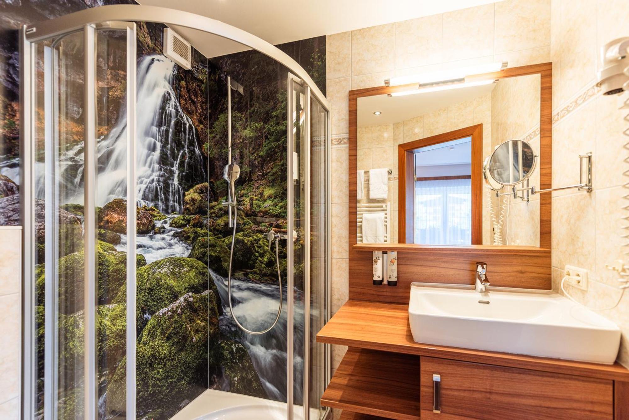Hotel Lohningerhof มาริอาอาล์ม อัม ชไตเนอร์เนินเมียร์ ห้อง รูปภาพ