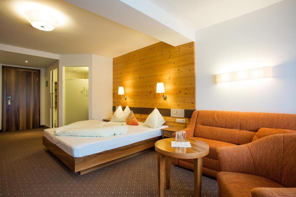 Hotel Lohningerhof มาริอาอาล์ม อัม ชไตเนอร์เนินเมียร์ ภายนอก รูปภาพ