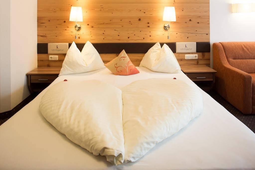 Hotel Lohningerhof มาริอาอาล์ม อัม ชไตเนอร์เนินเมียร์ ภายนอก รูปภาพ